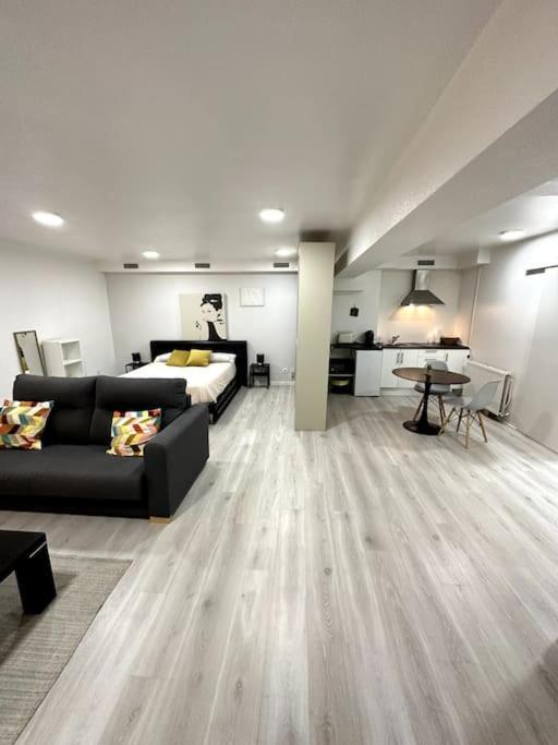 Hito Apartment Vigo Exterior photo